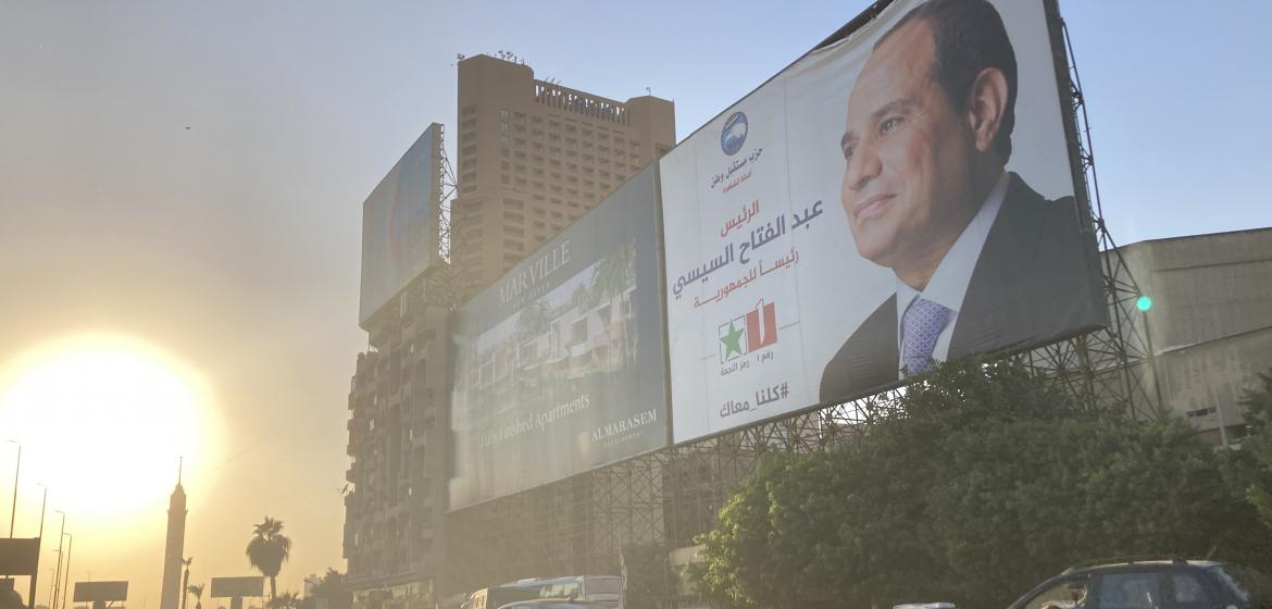 In Kairo hängen zwar auch Wahlplakate der Gegenkandidaten, jedoch in nicht ansatzweise vergleichbarer Anzahl wie von Präsident al-Sisi. Foto: Dis:orient