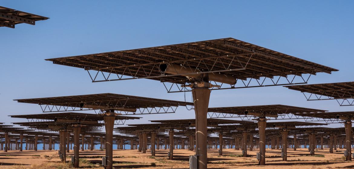 Die Spiegel des Solarkraftwerkskomplexes Noor. Foto: Richard Allaway, flickr.