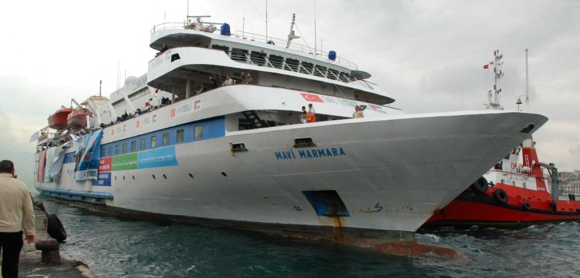 MV Mavi Marmara leaving Antalya for Gaza on May 22, 2010. The Israeli attack on the ship caused a diplomatic crisis between Turkey and Israel. Foto: Adambro/Flickr (https://www.flickr.com/photos/29205195@N02/4629290743, CC BY-SA 2.0)