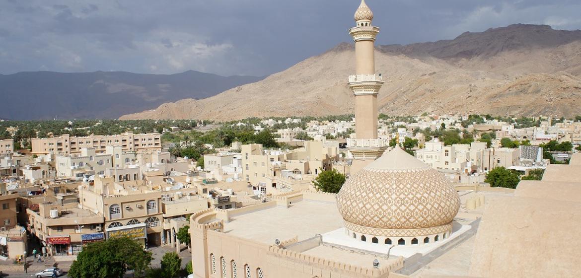 Die Sultan-Qabboos-Moschee in Nizwa, Oman – einst Sitz des Imams und Hauptstadt. Foto: Friedel Merkord