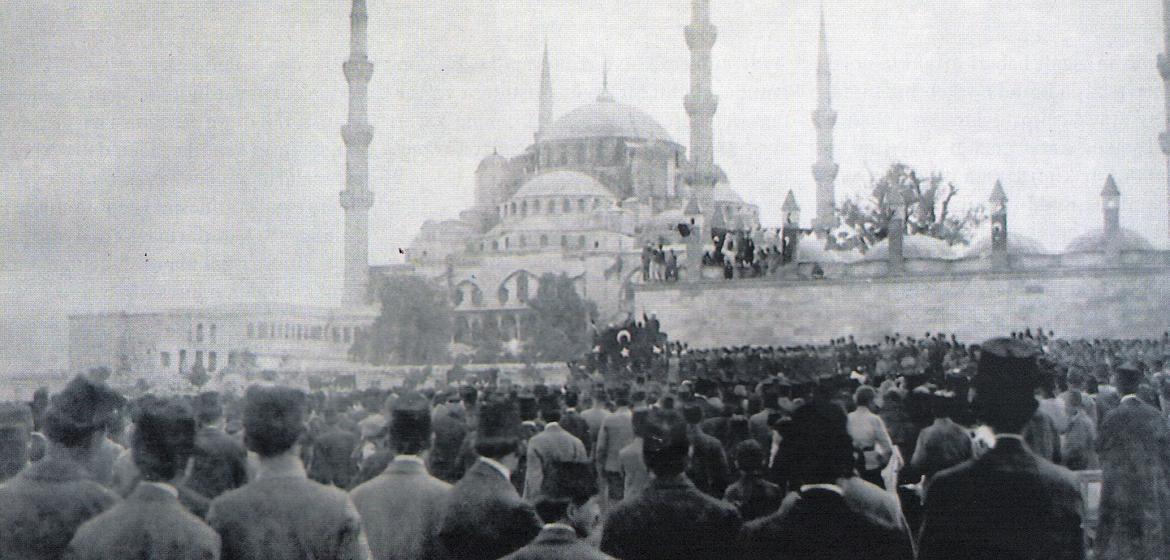During the occupation of Constantinople (Istanbul) after the First World War, public demonstrations for national unity were held in Sultanahmet. Photograph with historical significance scanned from a newspaper clipping from Cumhuriyet/Wikipedia (Public Domain).