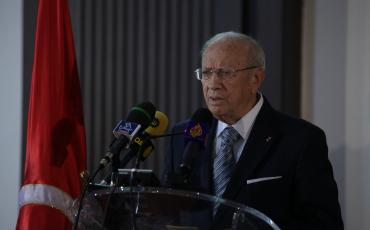 Präsidentschaftskandidat Essebsi hegt auch noch mit 88 politische Ambitionen. Foto: FIDH, Flickr (CC BY 2.0).