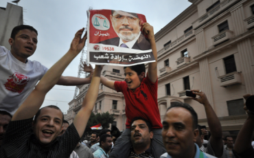 Der Muslimbruder Mursi gewinnt die ägyptischen Präsidentschaftswahlen (2012). Foto: J. Rashad (CC BY-NC-SA 2.0)
