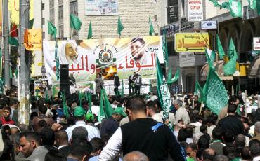 Verehrung Yasins und Rantisi bei einer Hamas-Wahlkampfveranstaltung in Ramallah. Foto: Wikimedia/Hoheit