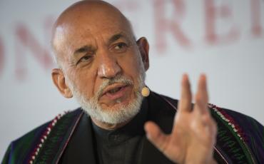 Hamid Karzai, ehemaliger Präsident Afghanistans. Foto: Chatham House/Flickr (https://flic.kr/p/Hj9NMi), Lizenz: cc-by 2.0 (https://creativecommons.org/licenses/by/2.0)