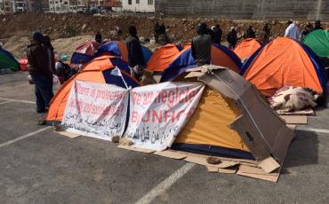 Protestcamp sudanesischer Flüchtlinge vor dem UNHCR-Hauptgebäude in Amman. Photo: Florian Barth