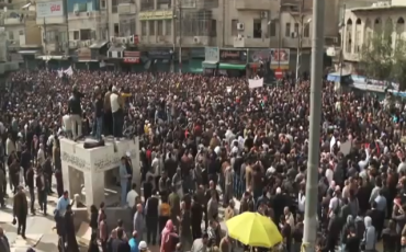 Proteste in Amman 2012. Foto: Elizabeth Arrot (Quelle: Wikipedia/Public Domain)