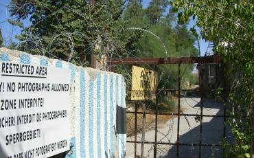 Die "Green Line" in Nikosia, die Zypern in zwei politische Entitäten teilt. Nikosia besitzt den Status als letzte geteilte Hauptstadt der Welt. Bild: Peter Collins (CC BY-SA 2.0) 