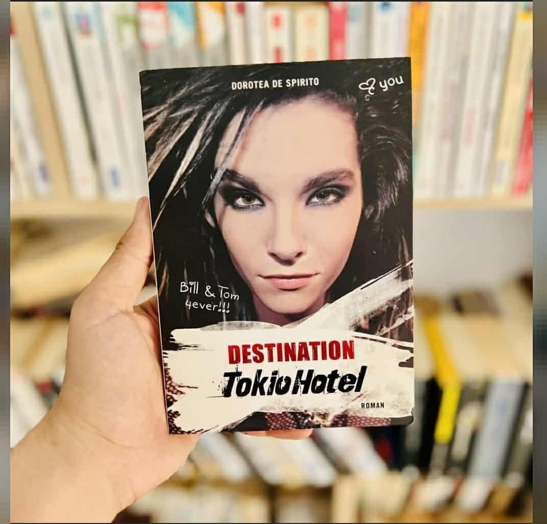Ein Foto des Buches „Destination Tokio Hotel“ aus der Buchhandlung Ktebi Ktebek. Foto: privat.