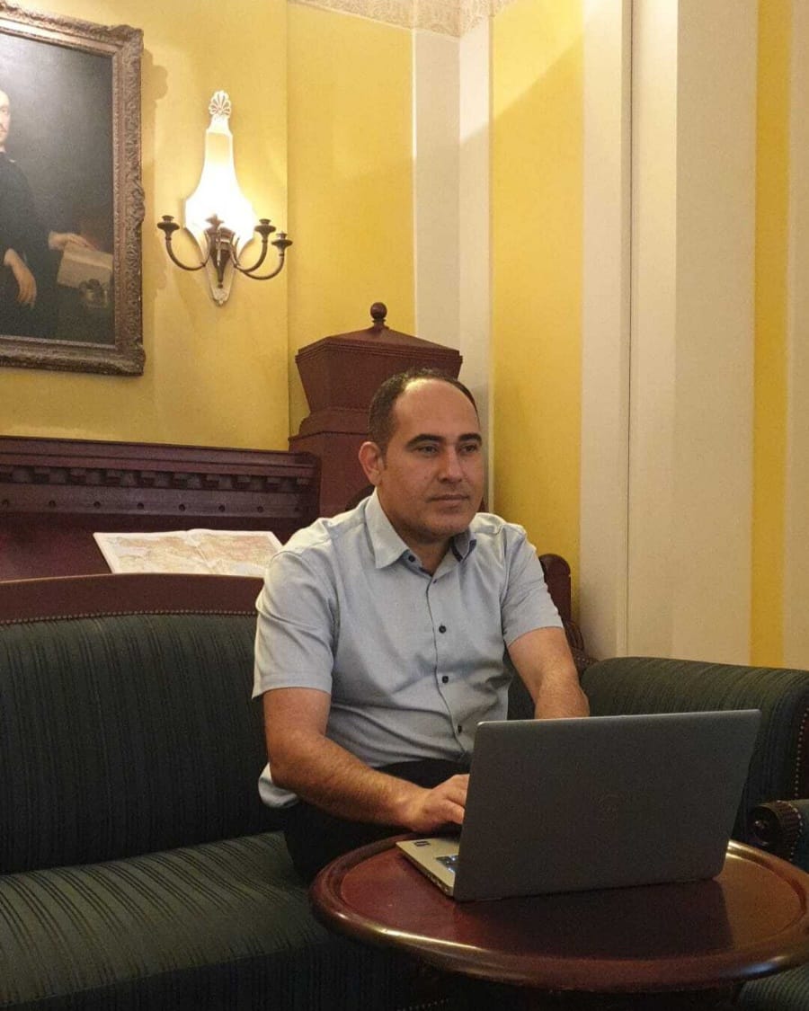 Dr. Wesam Amer ist Gastwissenschaftler, Mitglied des Council for At-Risk Academics (CARA) und wissenschaftlicher Mitarbeiter an der Universität Cambridge. Foto: Filiz Yildirim. 2025