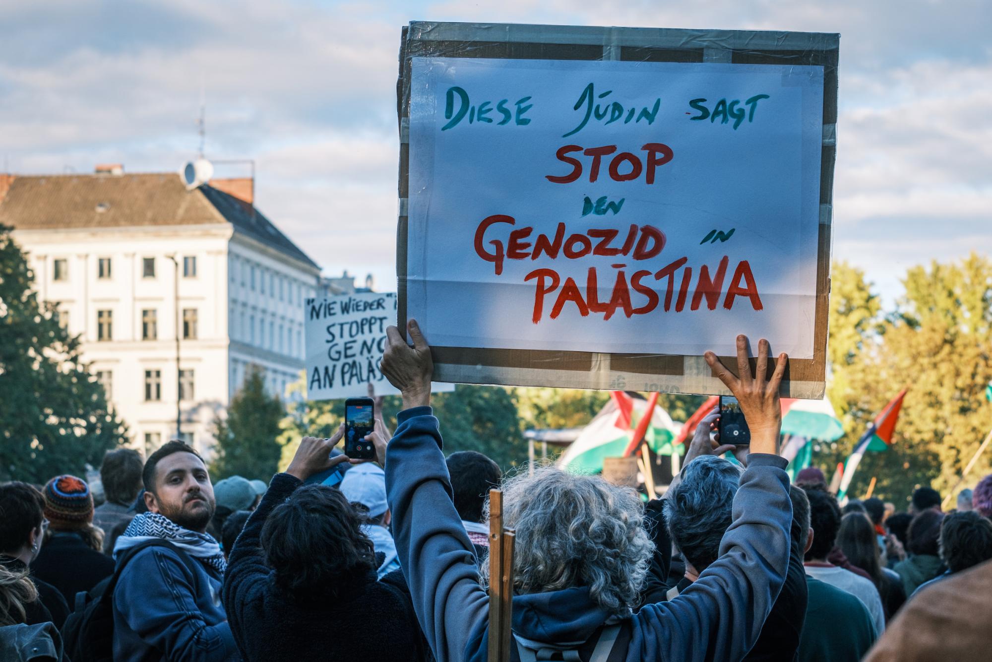 Häufig beteiligen sich jüdische Menschen an den Protesten für einen Waffenstillstand. Foto: Wael Eskander