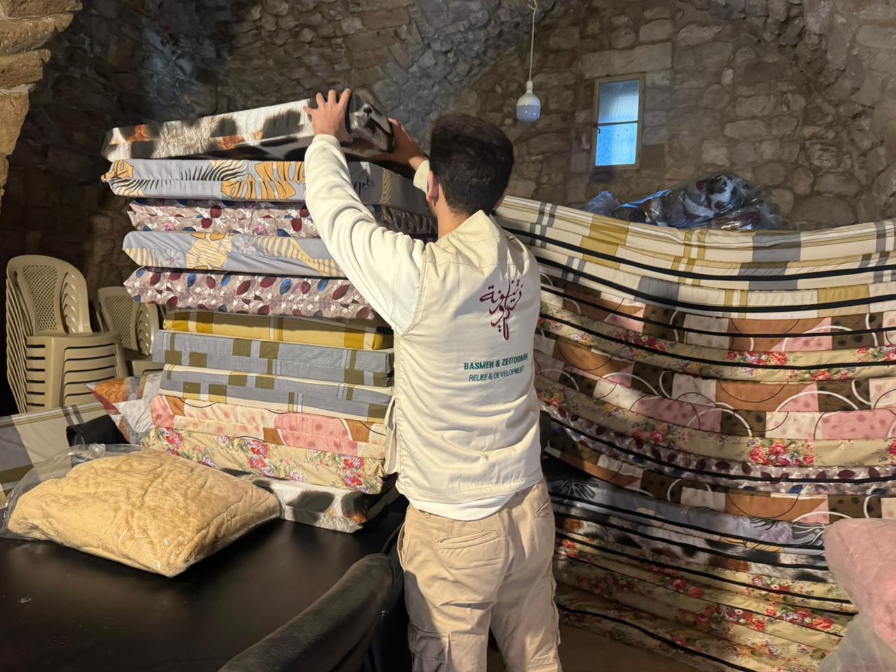 Lokale Helfer:innen haben oft selbst Fluchterfahrungen. Foto: Basmeh & Zeitooneh (privat)